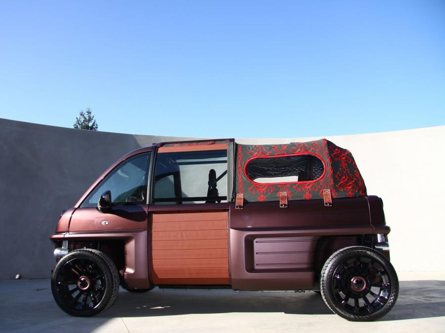  Mia Rox Concept 2012 года  (фото 2 из 4)